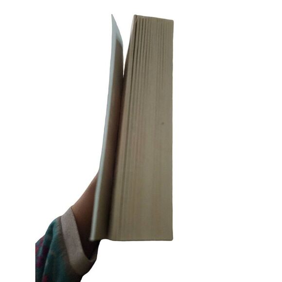 Nefertiti by Michelle Moran three rivers books isbn 9780307718709 - Picture 3 of 5